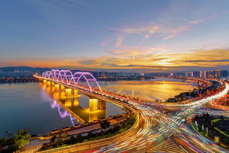 Ϧ��µĖ|�Νh�����